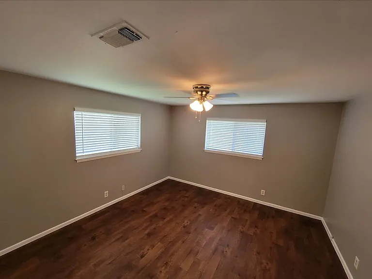 2447 Hiawatha St — Photo 11