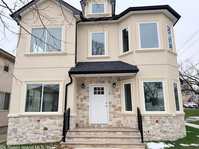 McKee Ave — Photo 1