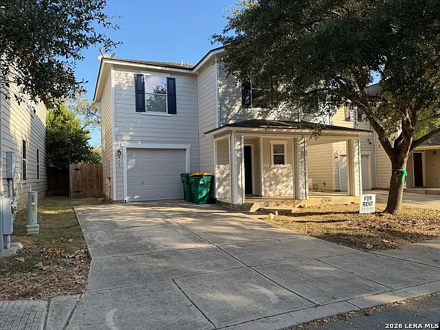 417 Hampton Cv