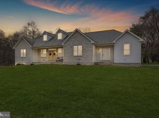 1731 Garnet Mine Rd, Garnet Valley, PA 19060