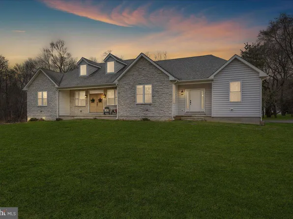 1731 Garnet Mine Rd, Garnet Valley, PA 19060