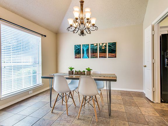 8678-creekview-dr-frisco-tx-High-Res-7.jpg