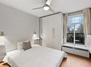 6XX E 12th Ave #2, Vancouver, BC V5T2G9