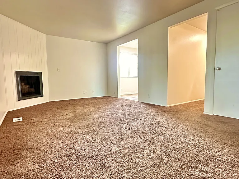 2175 S 300 E — Photo 3
