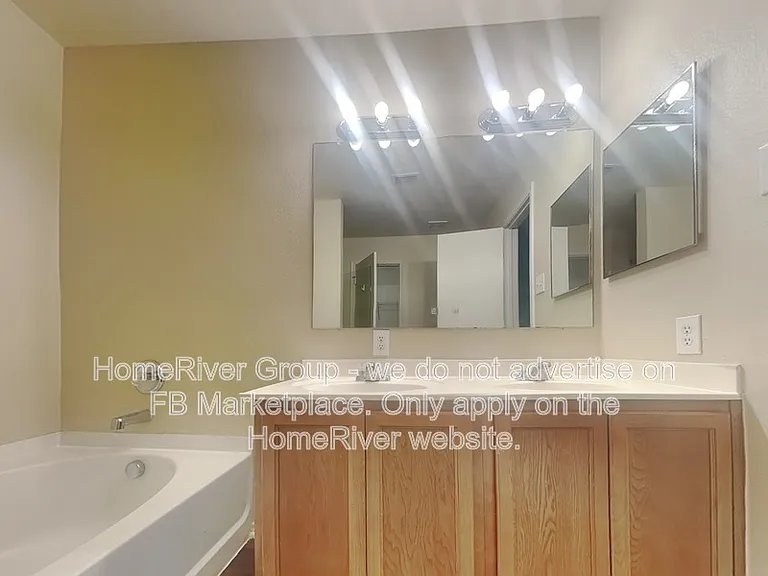 3013 Meadow Bluff Dr — Photo 10