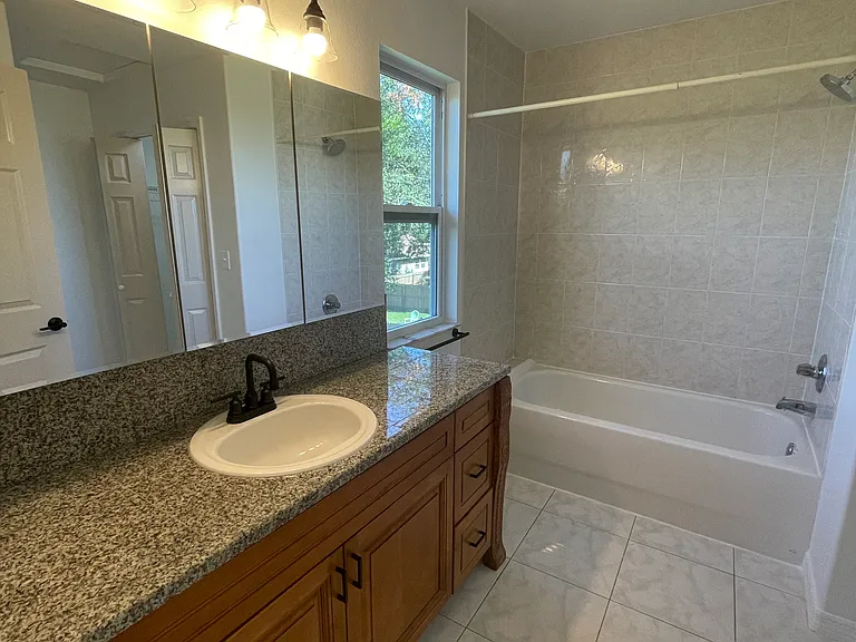 2nd Floor Master Bathroom