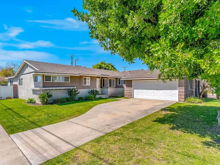 1516 W Brande Ave — Photo 30