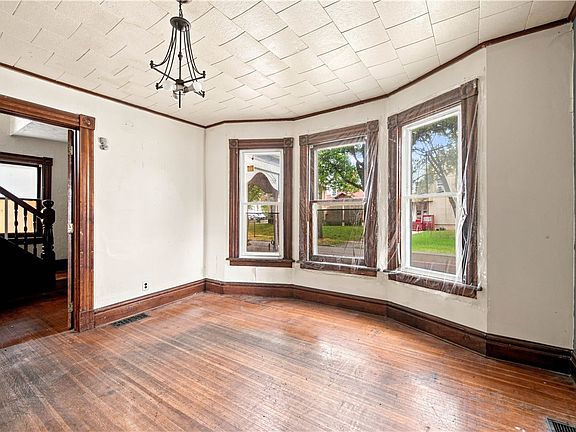 5th image of 185 Lexington Ave