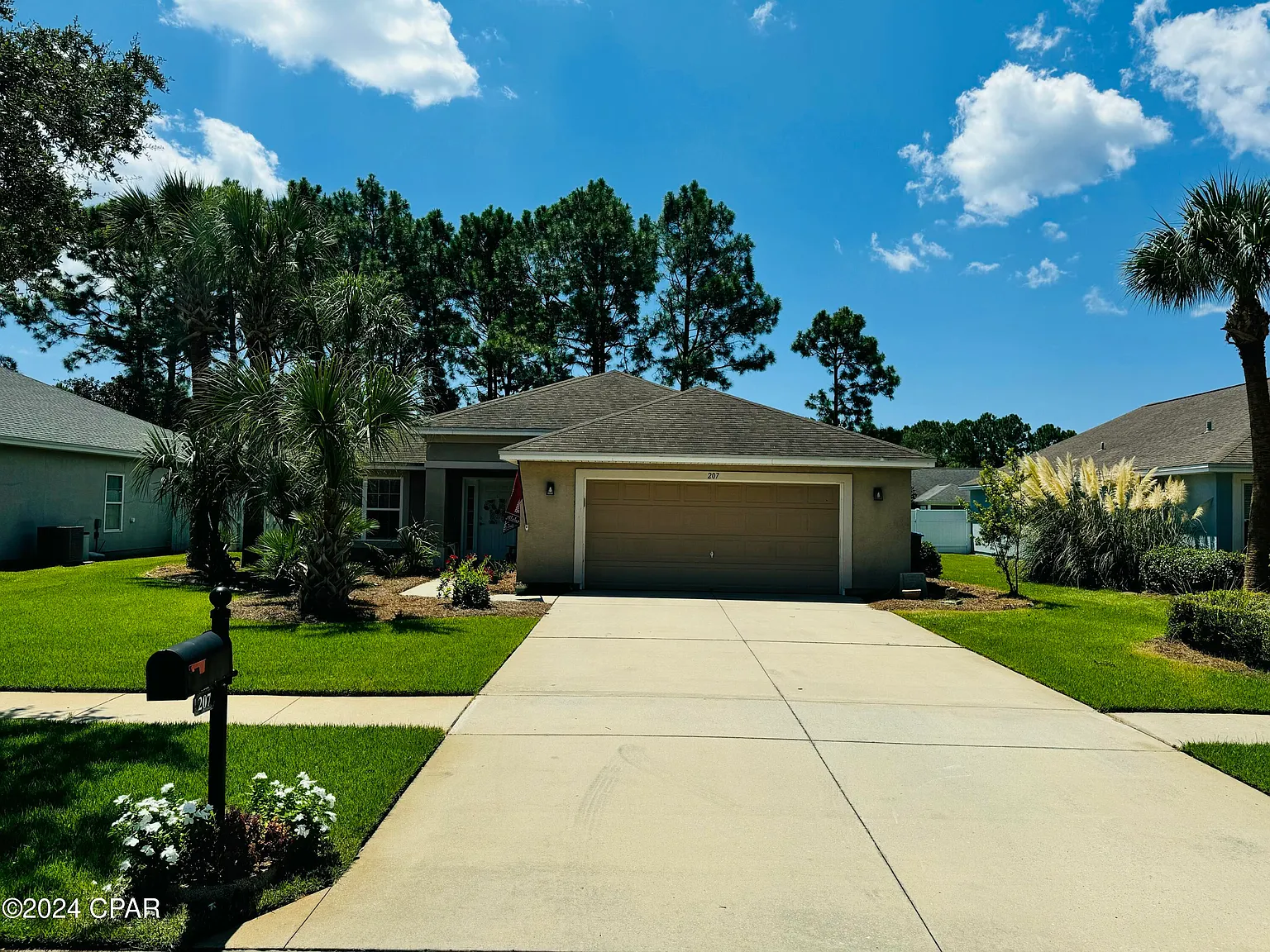 3 bed, 1993 sqft, $2,800 — Photo 1