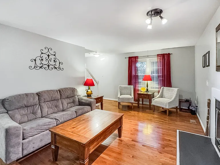 9703 Country Way Rd — Photo 2