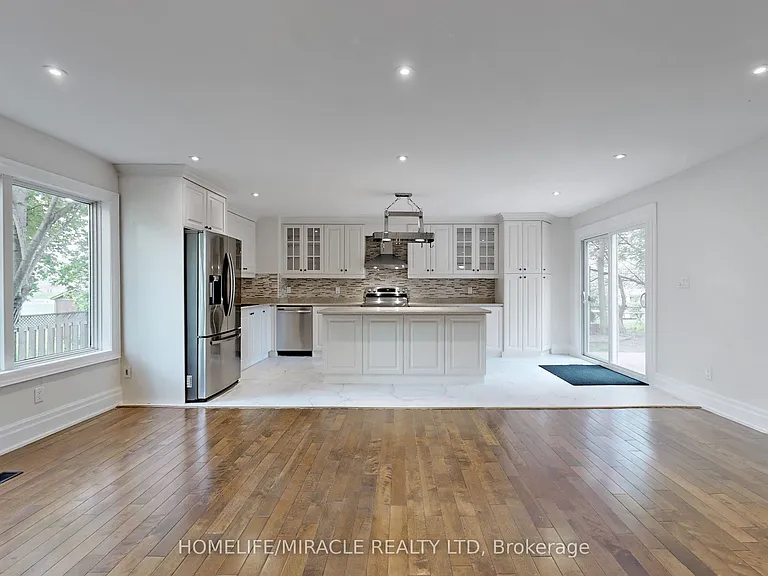 509 Maine St — Photo 30