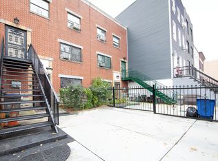 902 Gates Ave, Brooklyn, NY 11221