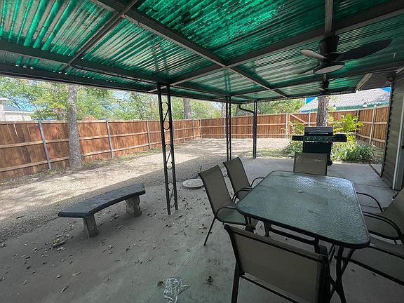 4th image of 7933 Joreen Dr