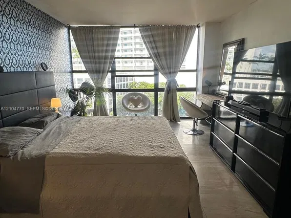 600 NE 36th St, Miami, FL