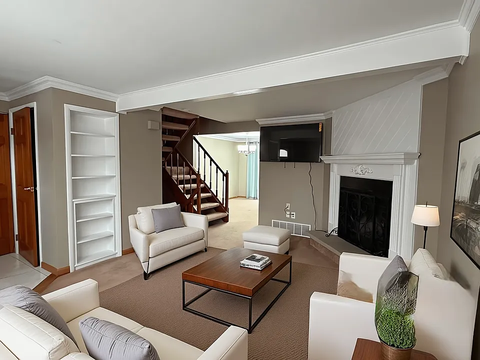 17 Apollo Dr