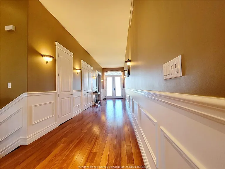 7835 Broderick Rd — Photo 26