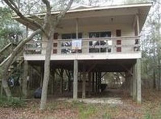 111 NE 56th St, Oak Island, NC 28465