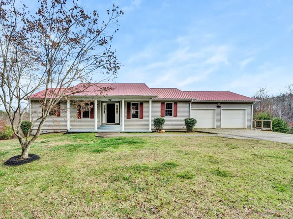 590 Mapleridge Dr, Wirtz, VA 24184