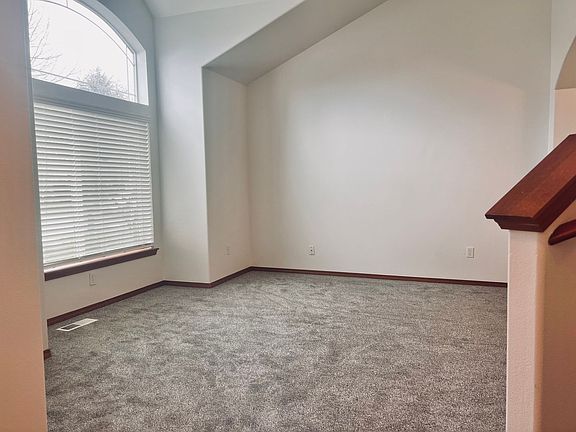 3rd image of 5526 55th Loop SE