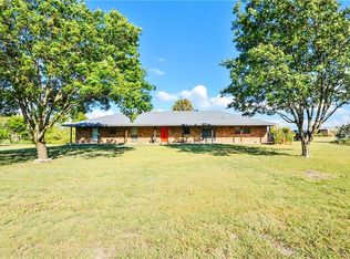2340 N Mockingbird Ln, Midlothian, TX 76065