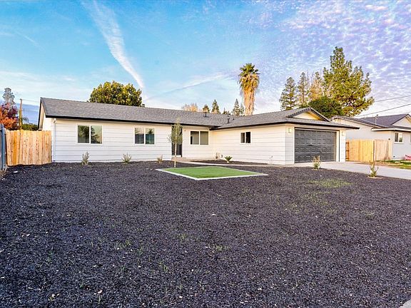 2nd image of 1470 Creswell Dr
