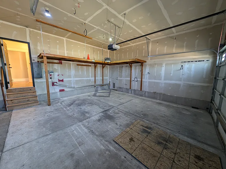 8743 N Franklin Dr — Photo 55