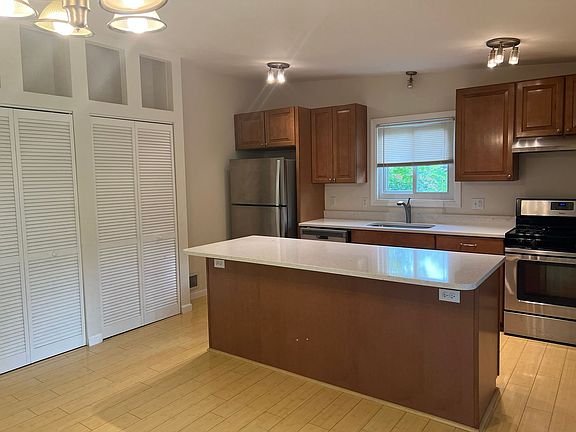 4th image of 507 Castleford St