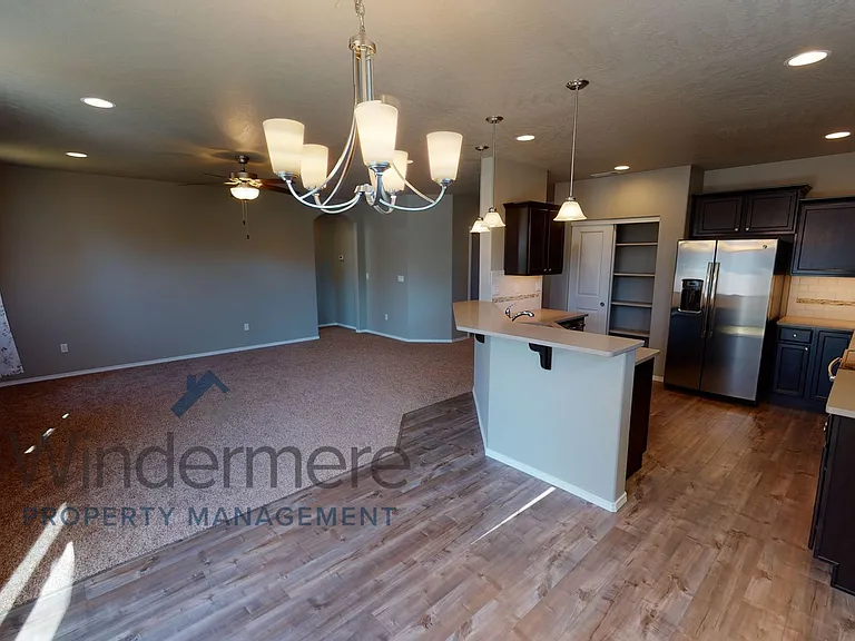 1309 SW Virginia St — Photo 4