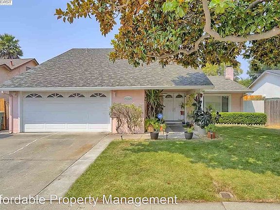 2nd image of 3157 San Andreas Dr