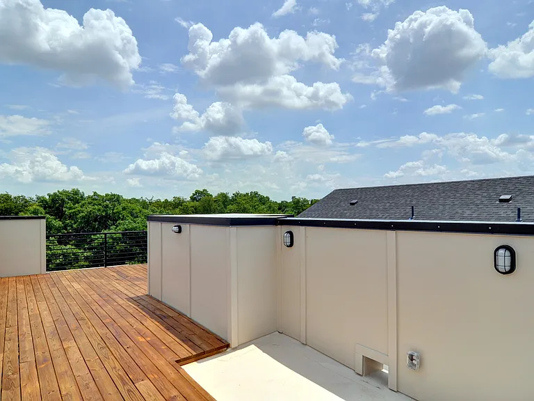 2514 Forest Park Blvd — Photo 23