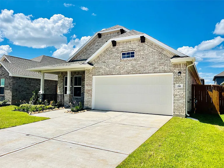 216 Catalina Cove Dr — Photo 3