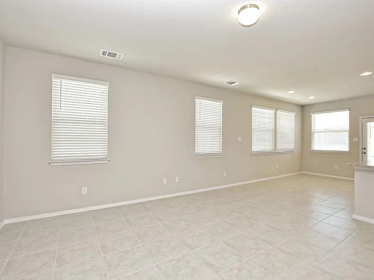 164 Fabion St — Photo 15