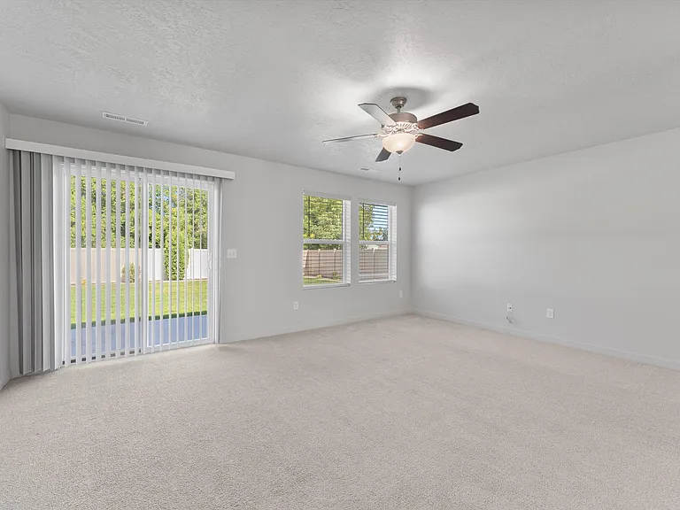 15090 N Bonelli Ave — Photo 10