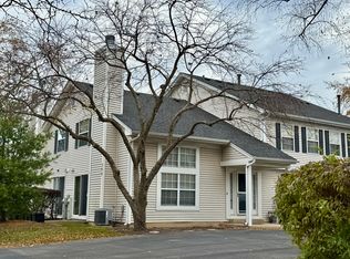 309 Teak Ln, Streamwood, IL 60107