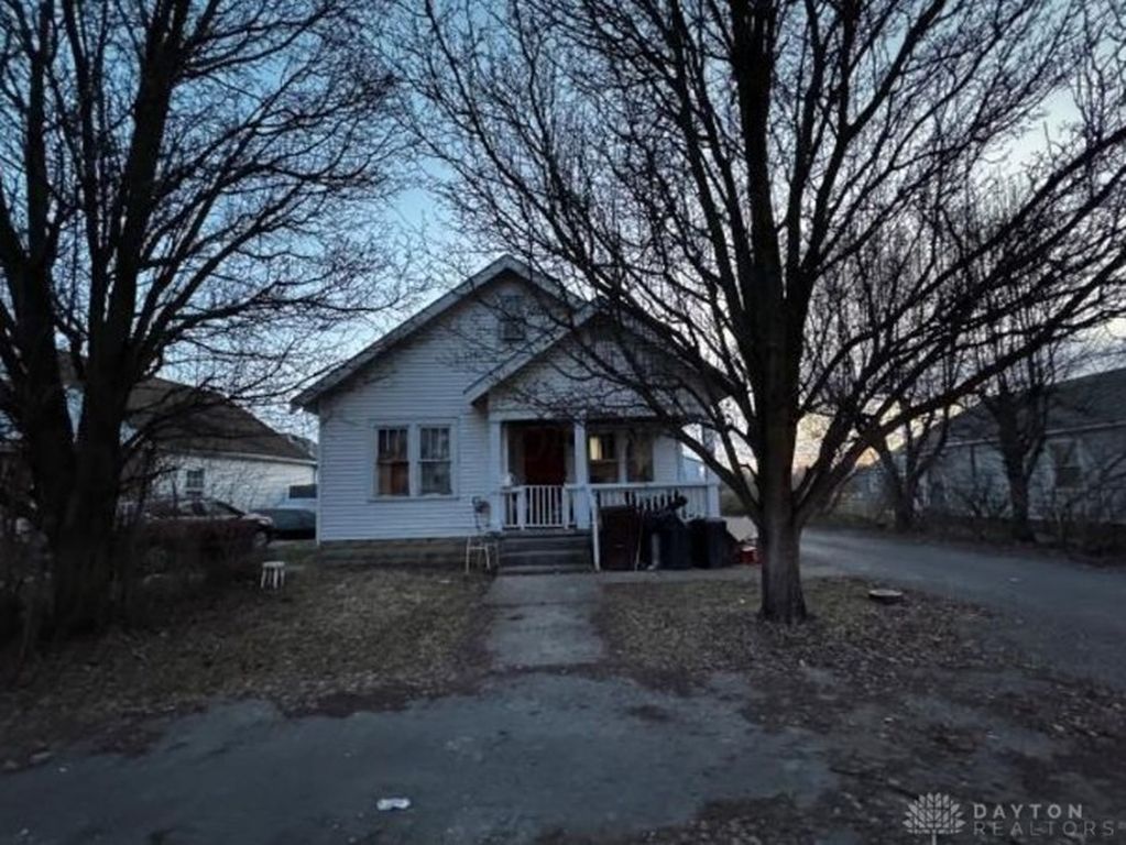 Real estate listing image