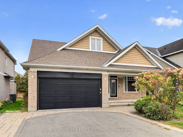 547 Kilbirnie Dr, Ottawa, ON K2J 0E8