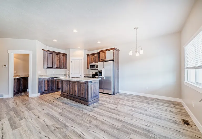1155 S 225 E — Photo 13