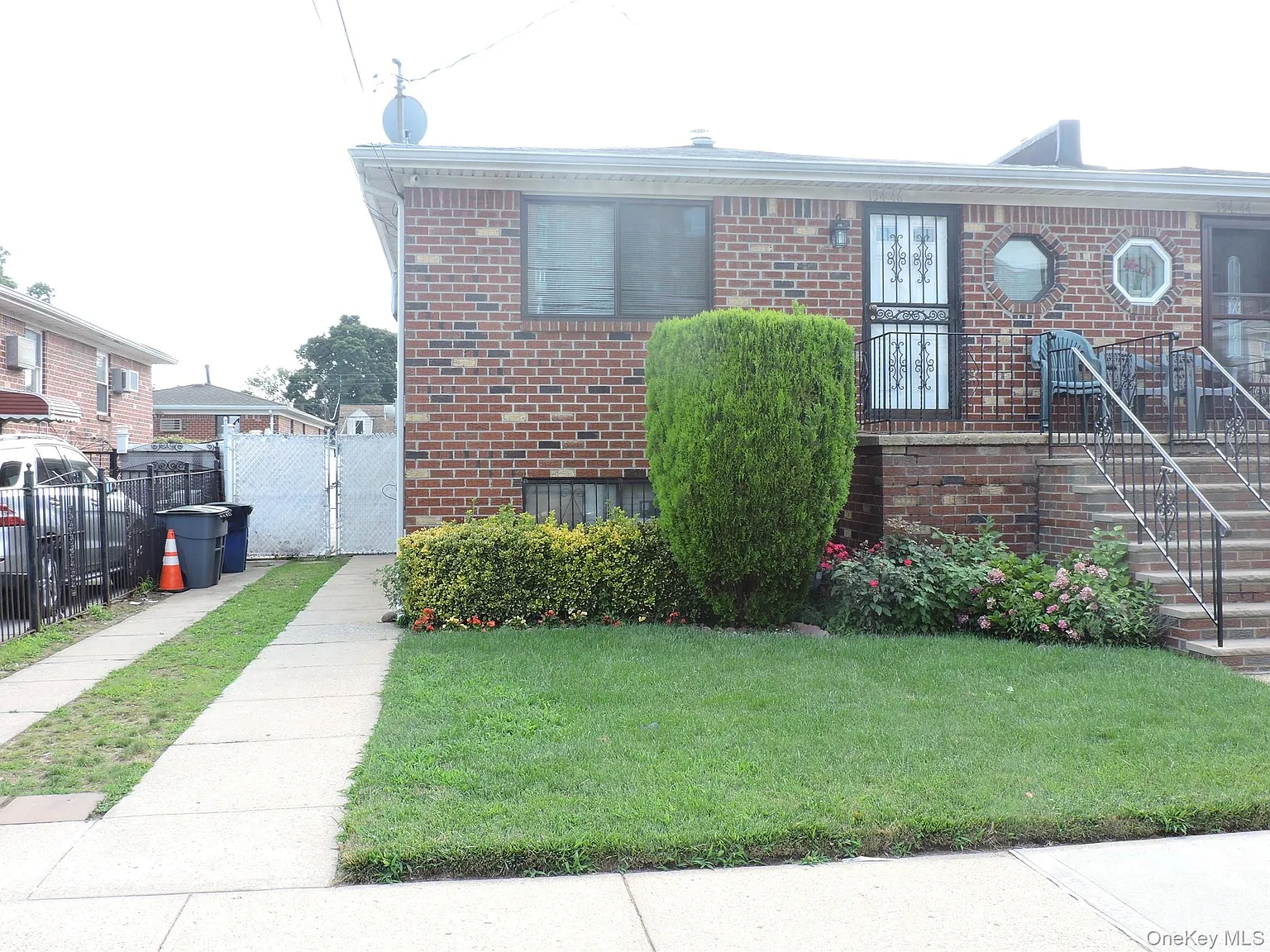 3 bed, 2.0 bath, 1000 sqft, $3,500 — Photo 1