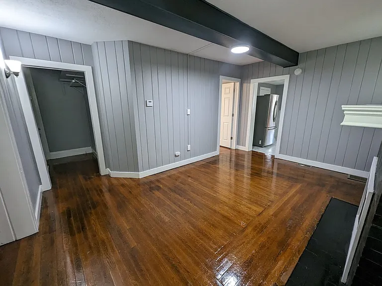44 White St — Photo 8