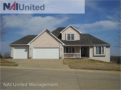 1st image of 4805 Oxford Dr