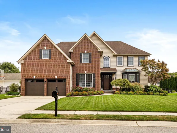 10 Cobblestone Ct, Columbus, NJ 08022