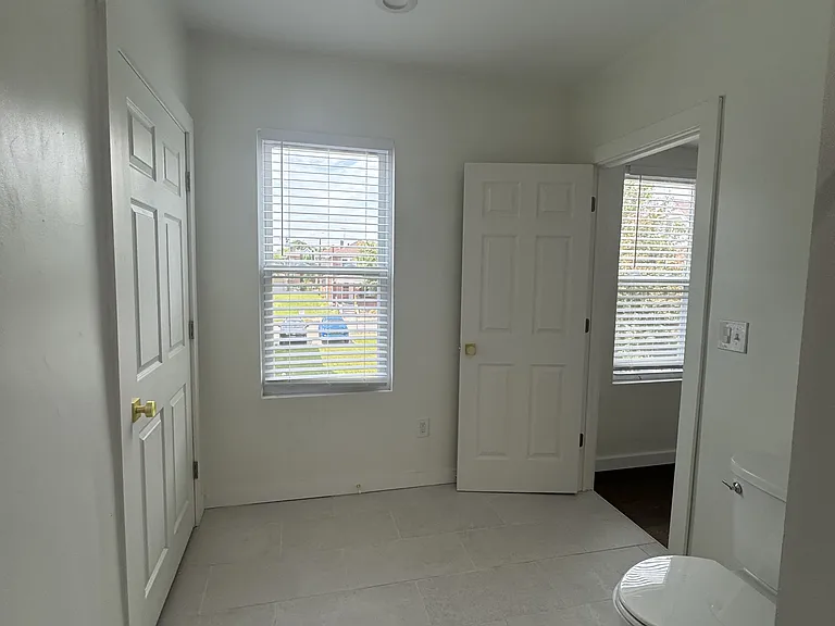 510 Winfield St — Photo 35