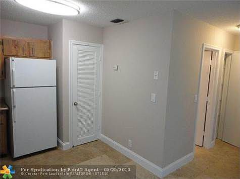4th image of 5162 6th Ave #315