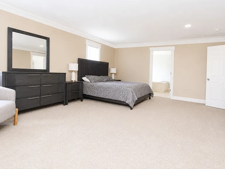 4156 Lamont Dr — Photo 25