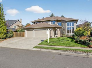 2714 NE Beech Dr, Gresham, OR 97030