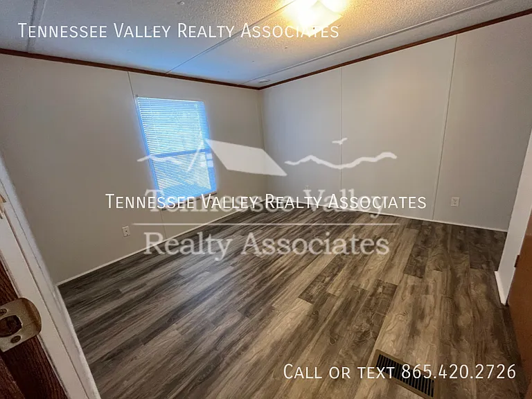 2248 Knoxville Hwy #3 — Photo 15