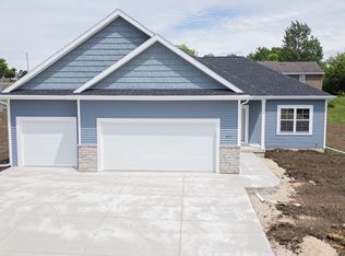 407 Valley Dr, Theresa, WI 53091