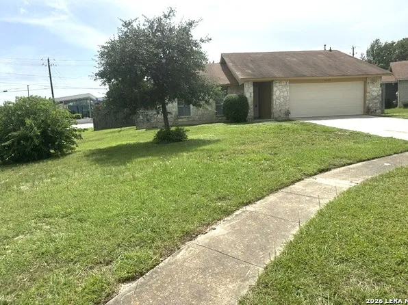 4803 CANARY CIR, San Antonio, TX 78217