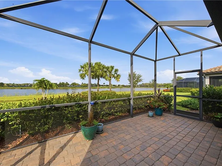 19584 Utopia Ln — Photo 31