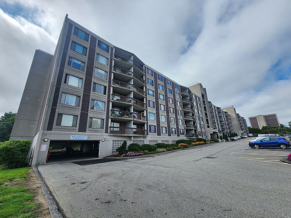 1st image of 1500 Worcester Rd APT 411